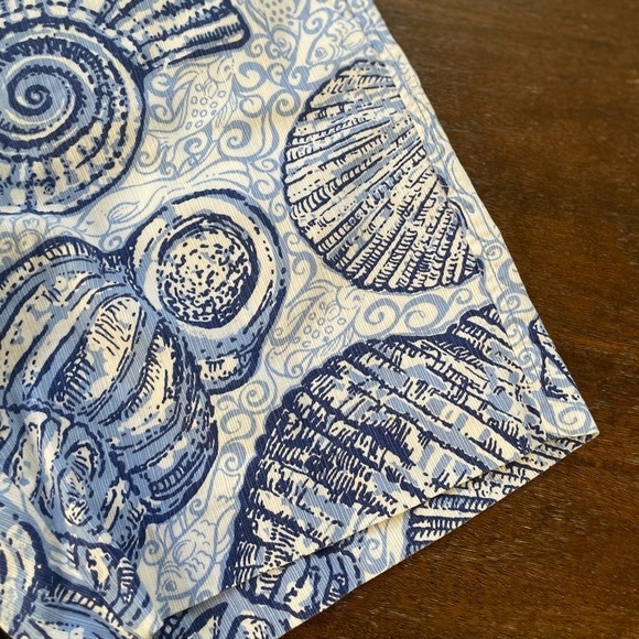 Lily Pulitzer Beaumont Shorts Men's 30R Blue Seashell Print Flat front Bermuda - Picture 4 of 15